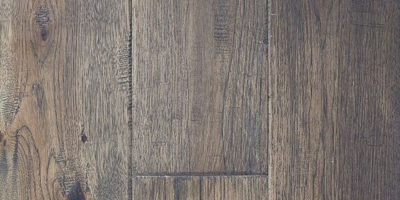 Streamside Hickory – Bank Barn